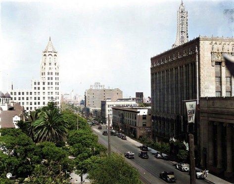 Hollywood-elcapitan-1935-Colorized